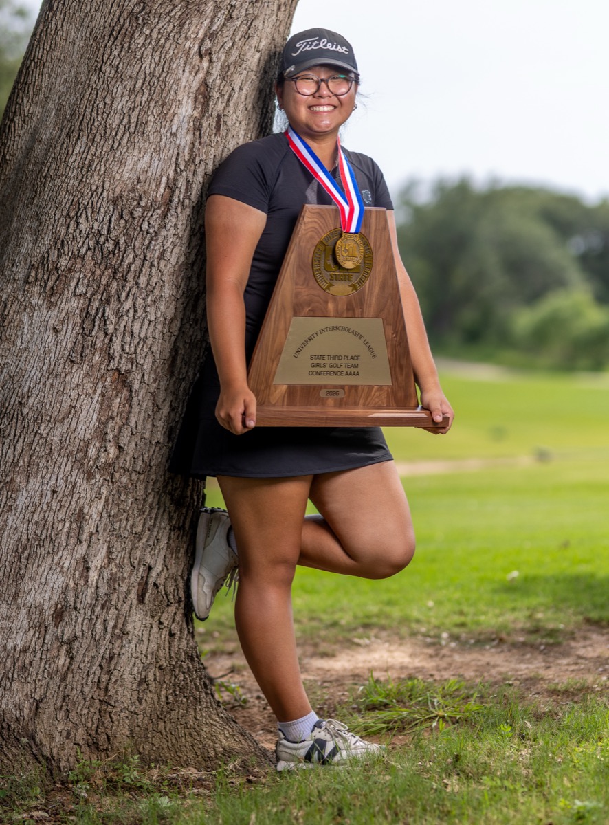 Kailey Chon with the state trophy
